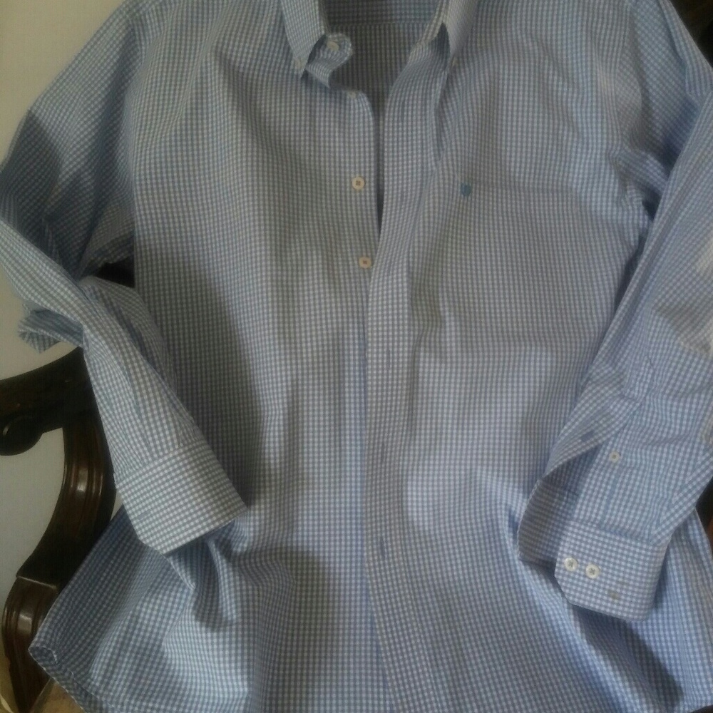 IZOD Shirt Man